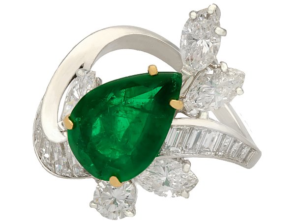Unique Emerald Engagement Rings