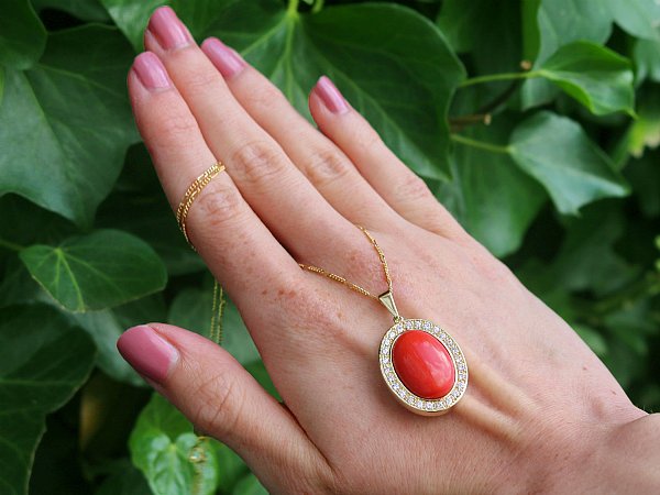 gold coral necklace