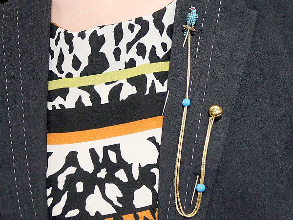 How to wear a double pin brooch