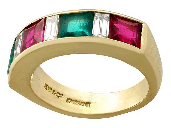 Ruby Emerald ring