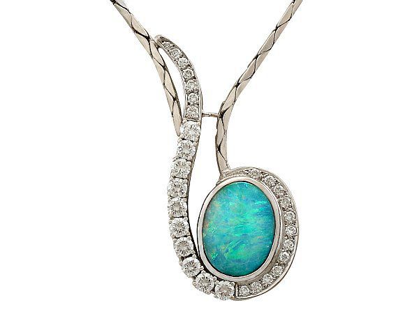 how to wear an opal necklace
