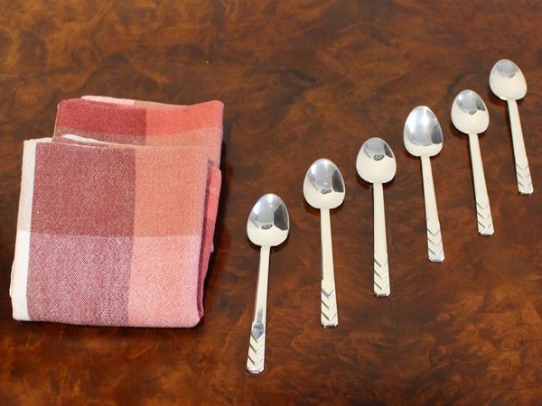 napkins and spoons