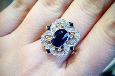 Vintage sapphire dress ring