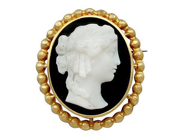 Antique Cameos: Front Face Portait of a Lady.