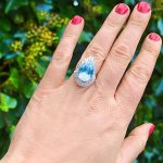 Pear-Shaped Engagement Rings
