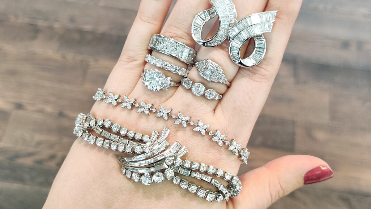 Pairing Diamond Jewellery With Your Outfit