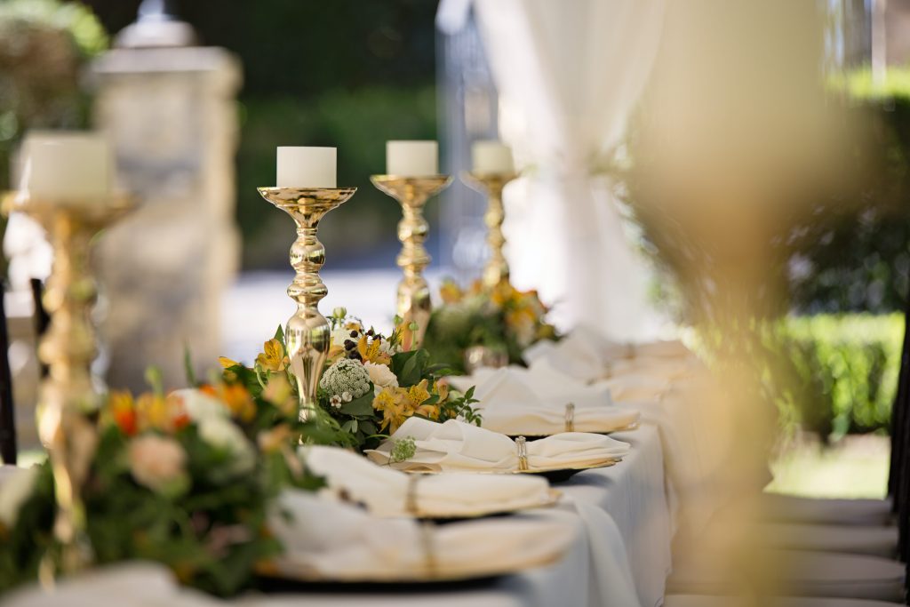 outdoor wedding meal