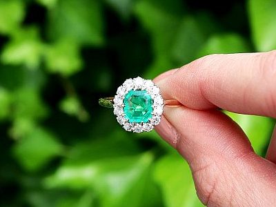emerald cut emerald ring 