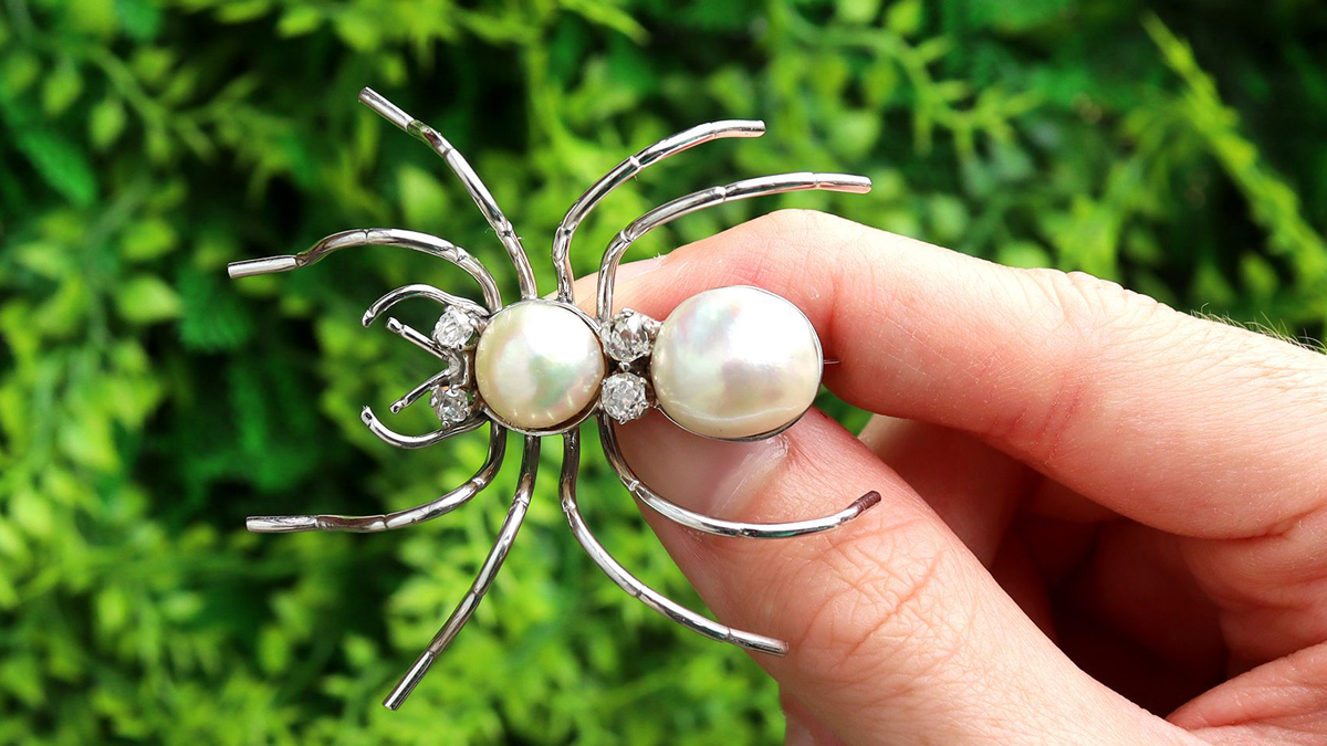 Faberge Style Brooch Spider