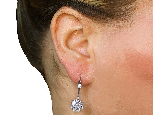 Diamond Earrings to Match Your Wedding Dress