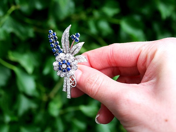 Types of Bridal Flower Brooches
