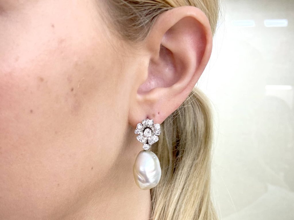 pearl earrings to match red dress