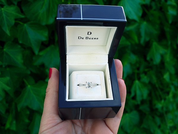 De Beers diamond solitaire ring