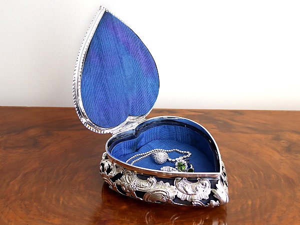 Victorian trinket box