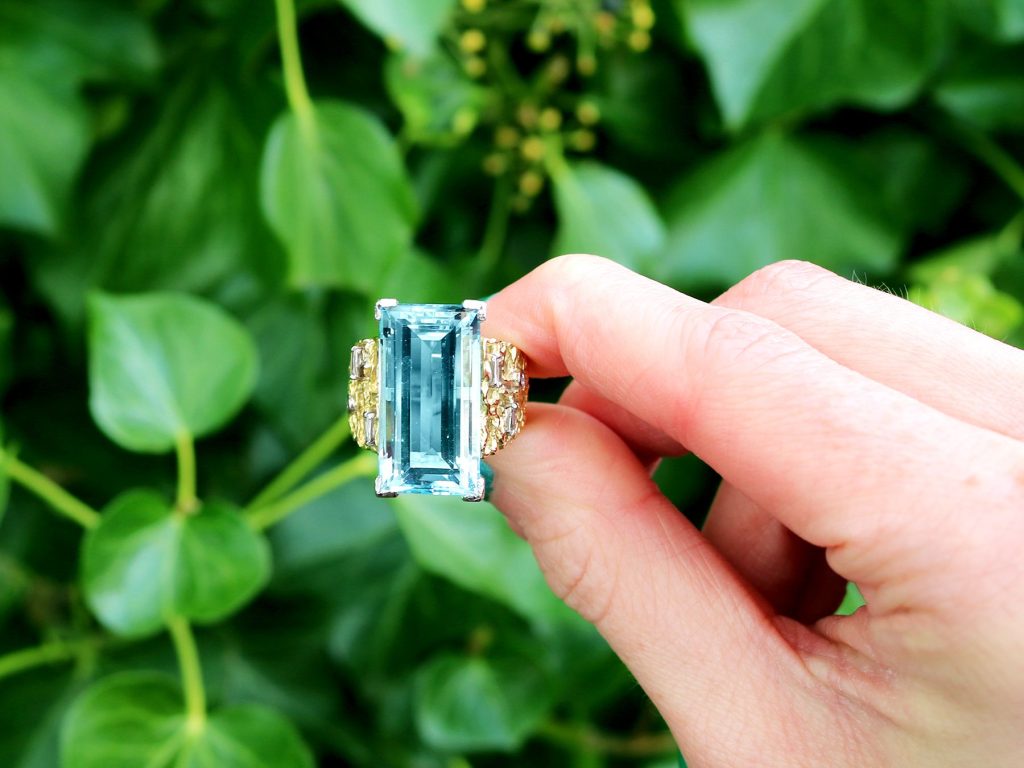 aquamarine rings trends 