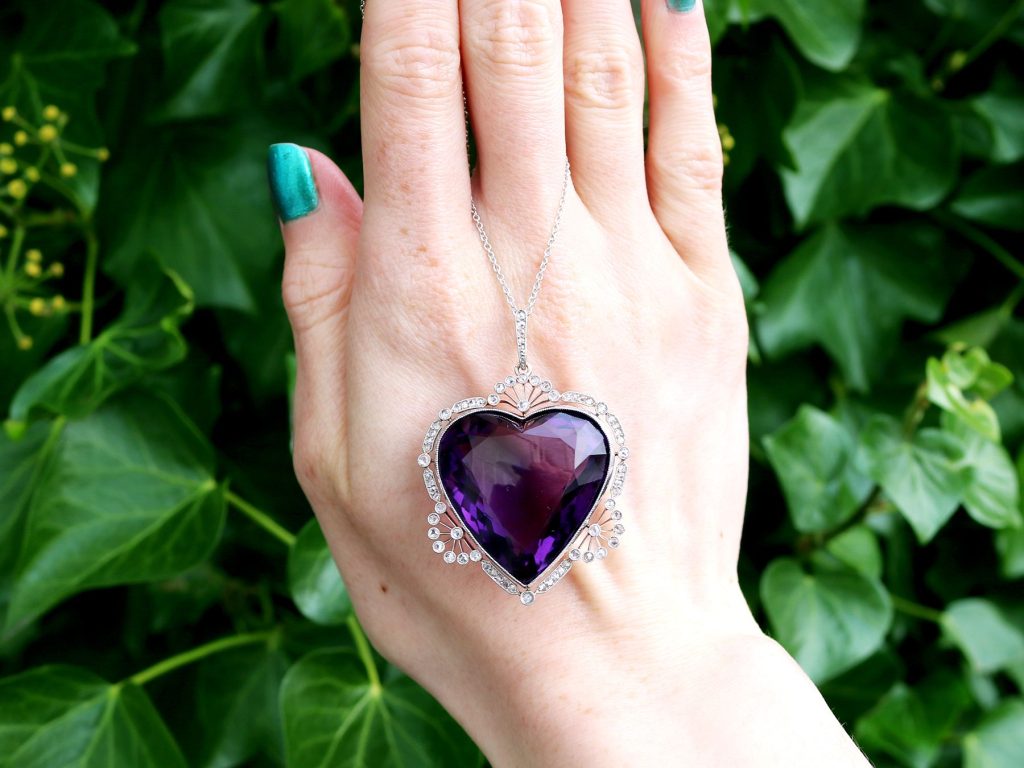 heart shaped Victorian pendant 