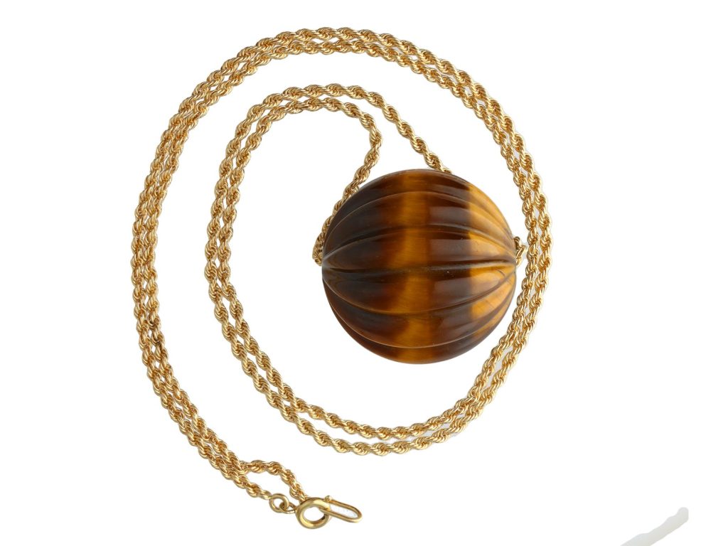 1970s tigers eye pendant 