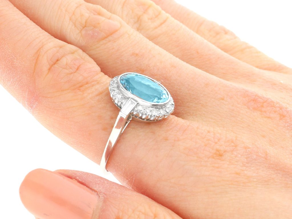 aquamarine and diamond ring 